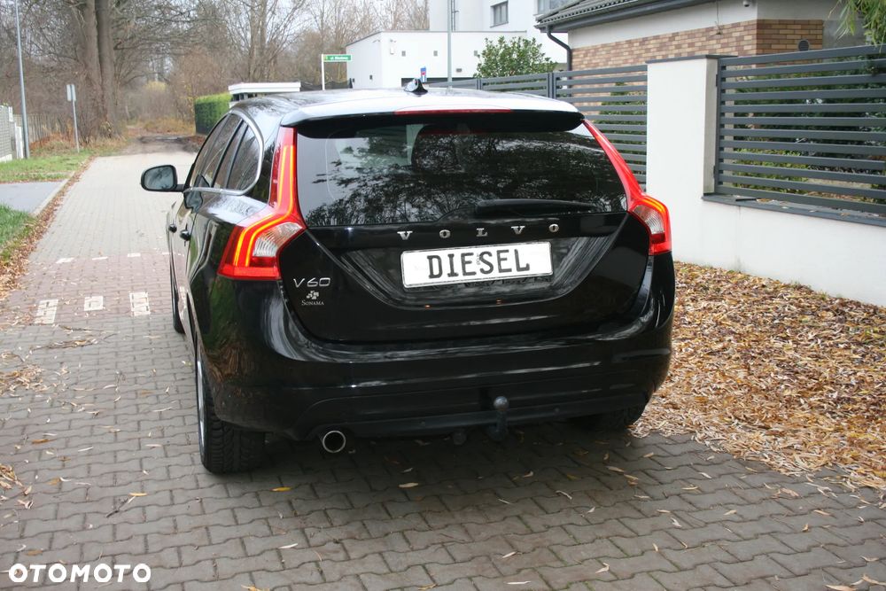 Volvo V60 D3 Drive-E Dynamic Edition (Momentum) - 35