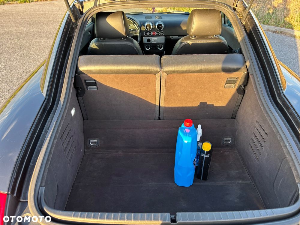 Audi TT Coupé 1.8T Quattro - 12