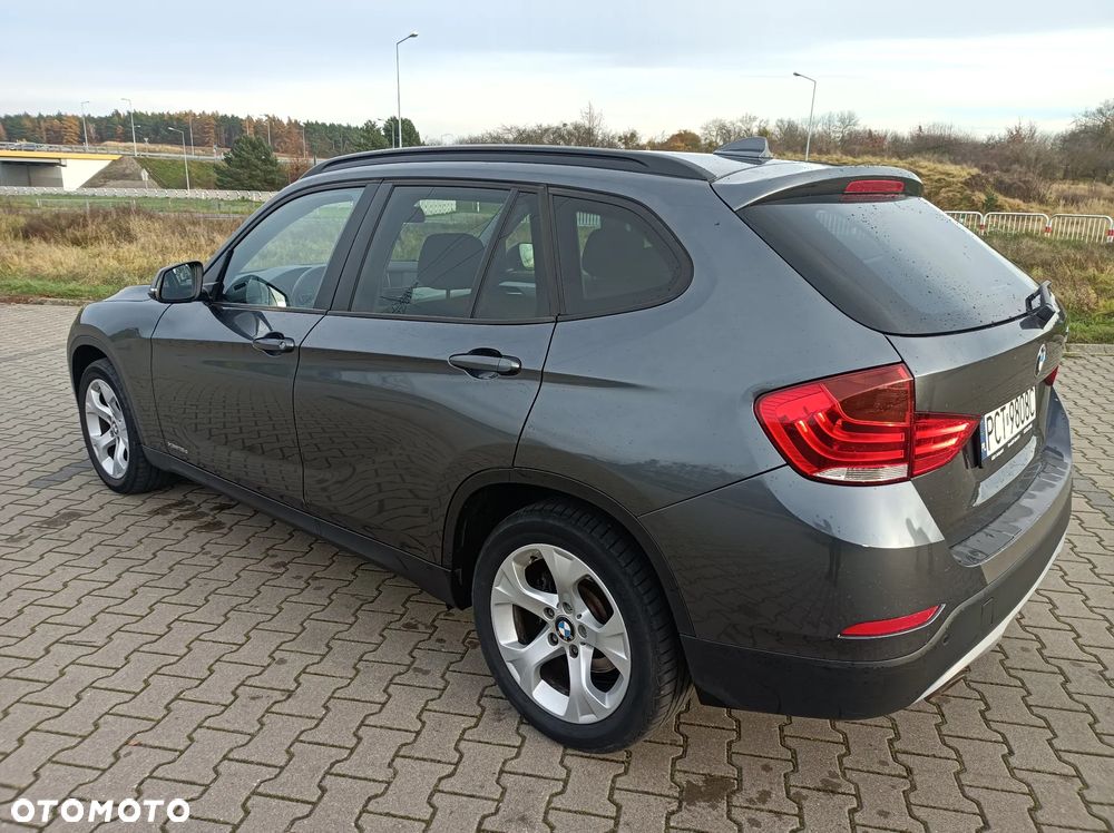 BMW X1 xDrive18d xLine - 8