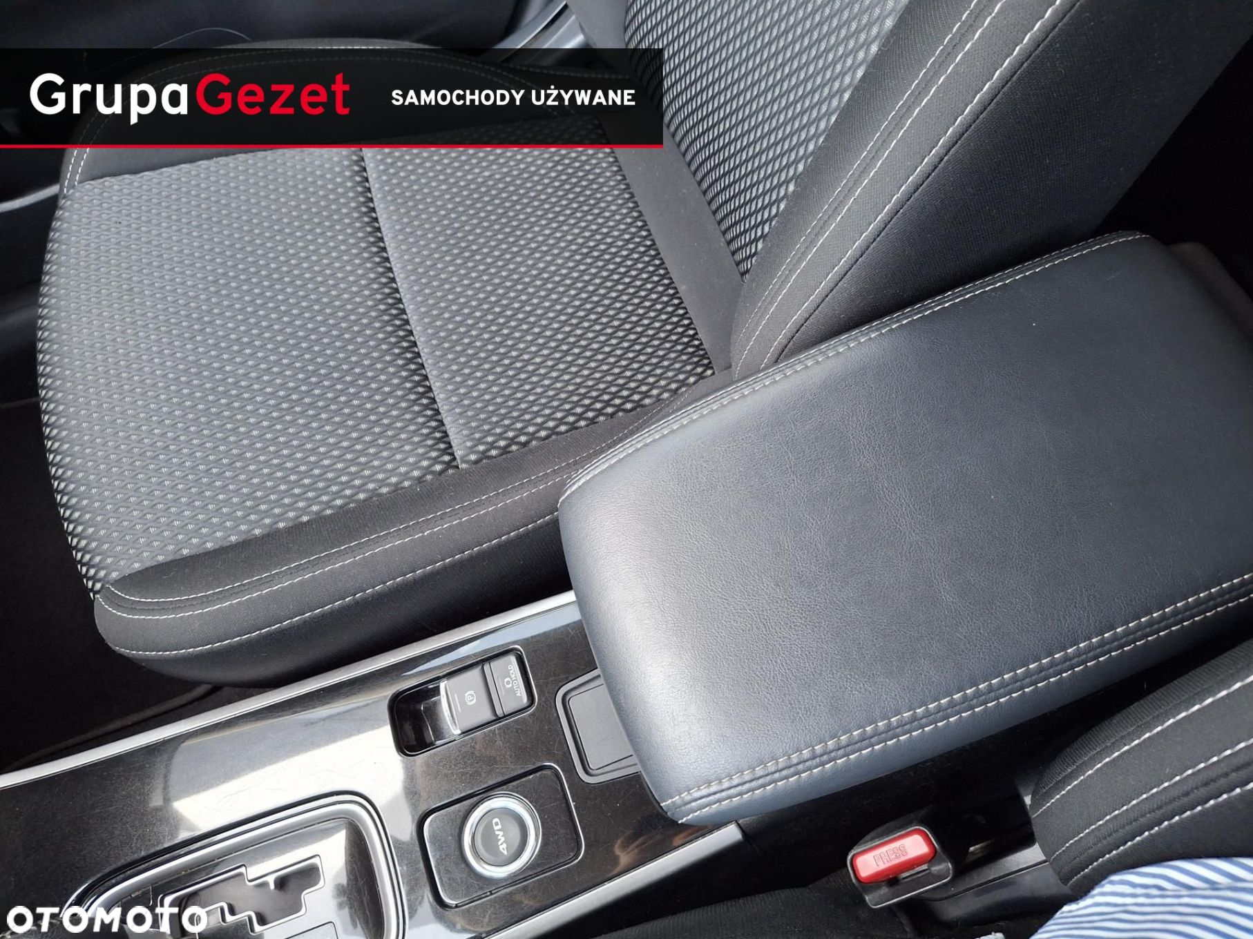 Mitsubishi Outlander - 15