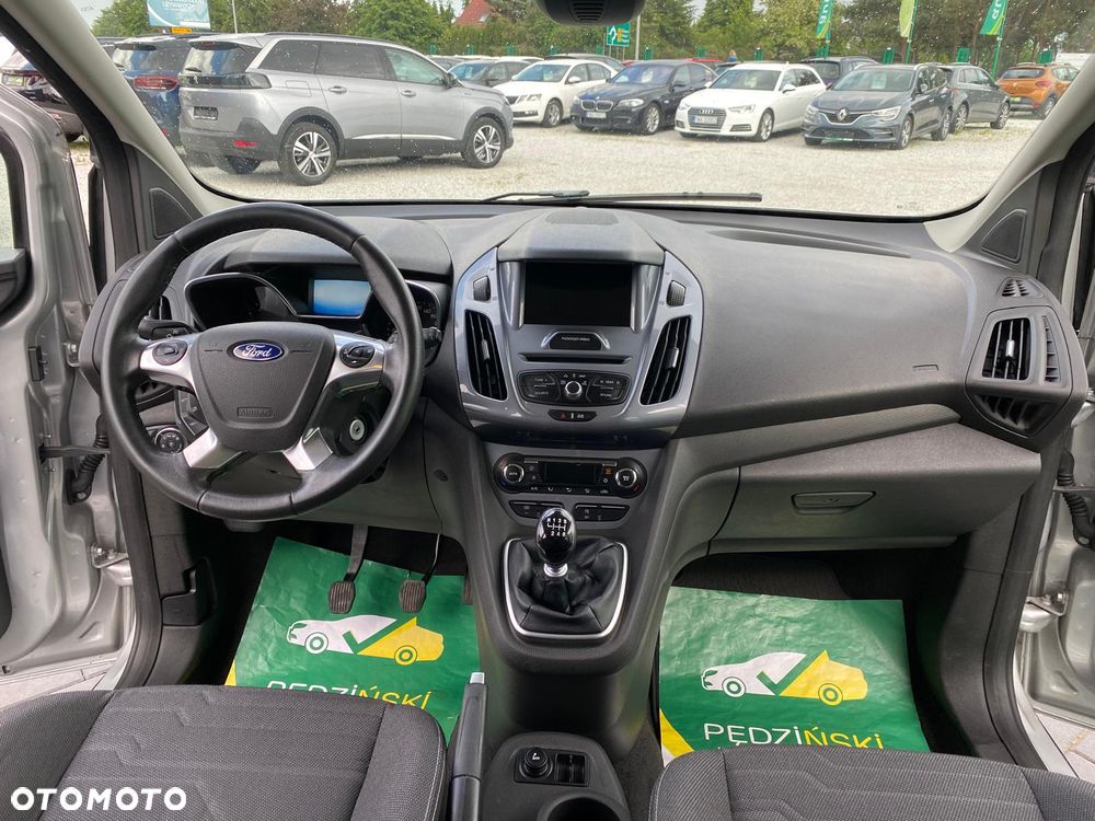 Ford Tourneo Connect Grand - 11