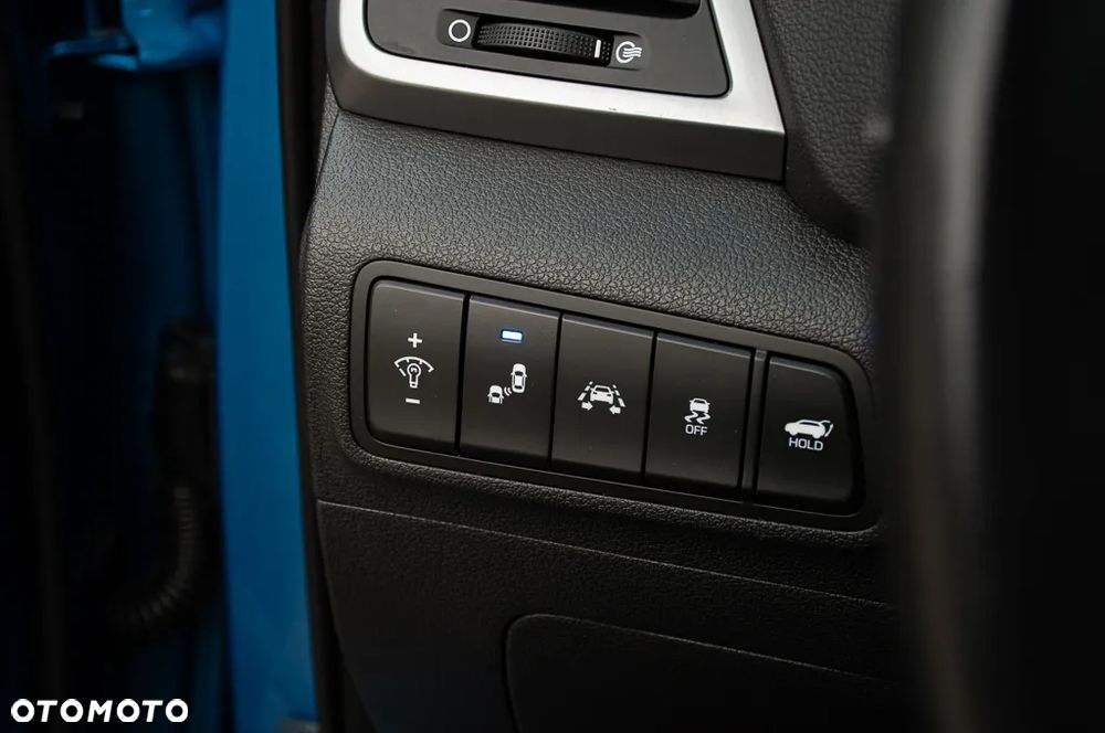 Hyundai Tucson ver-2-0-crdi-premium-4wd - 24