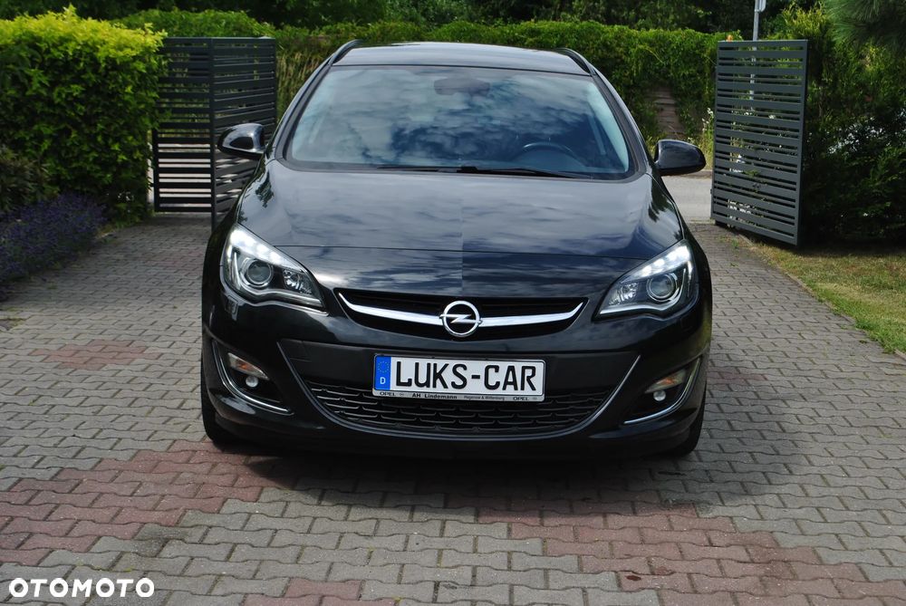 Opel Astra 1.4 Turbo Sports Tourer Exklusiv - 35