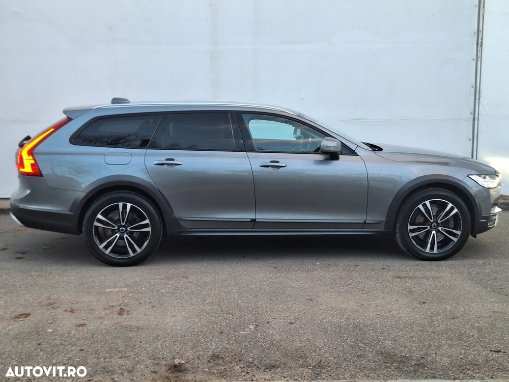 Volvo V90 V90CC D5 AWD PRO - 11