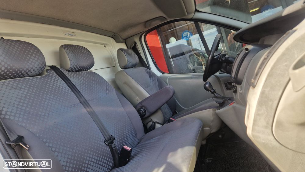 Renault Trafic - 10