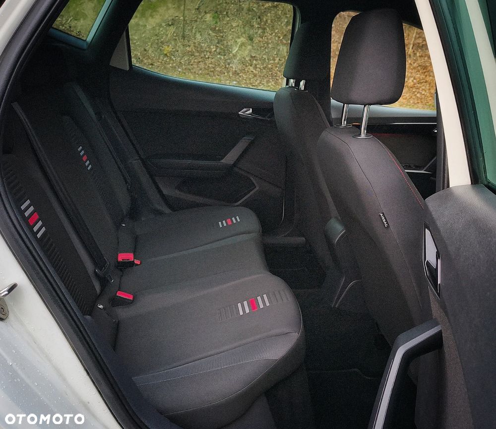 Seat Arona - 16