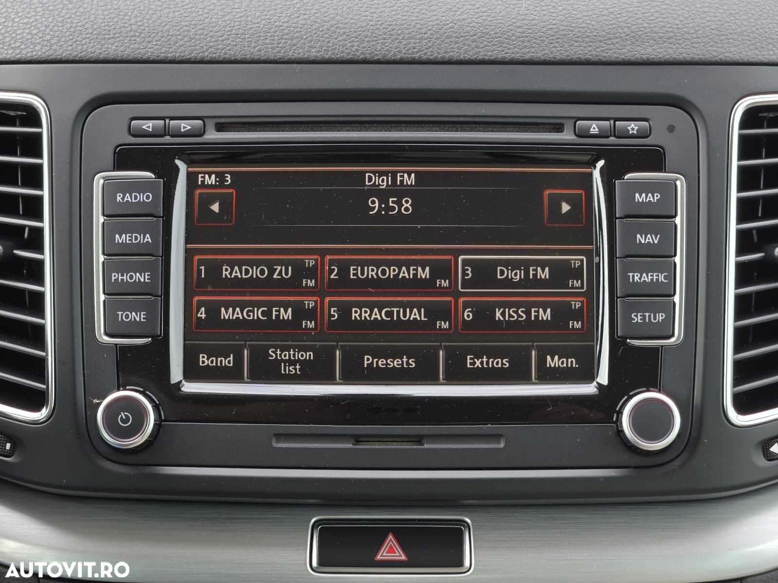 Volkswagen Sharan 2.0 TDI BlueMotion Technology Highline - 24