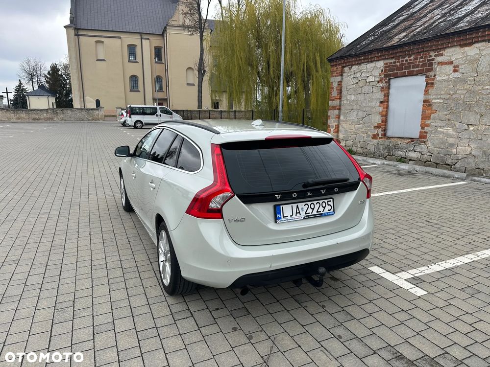 Volvo V60 D3 Edition - 3