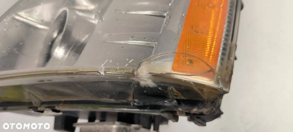 Lampa lewa przód Cadillac Escalade 6.2  2007r. - 4