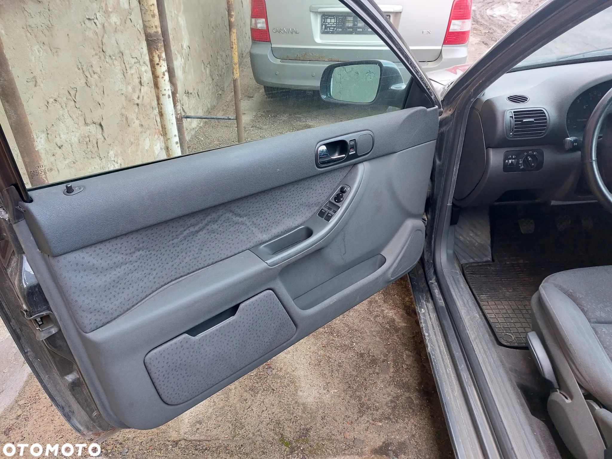 Maska AUDI A3 8L 1,6B zderzaki,lampy,drzwi,klapa.... - 8