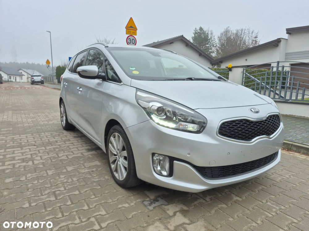 Kia Carens 1.7 CRDi 115 Dream-Team Edition - 4