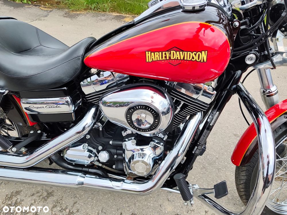 Harley-Davidson Dyna Super Glide - 29
