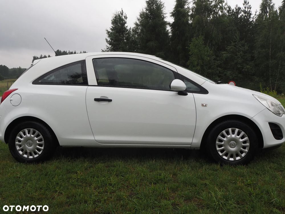 Opel Corsa 1.2 16V Essentia - 3