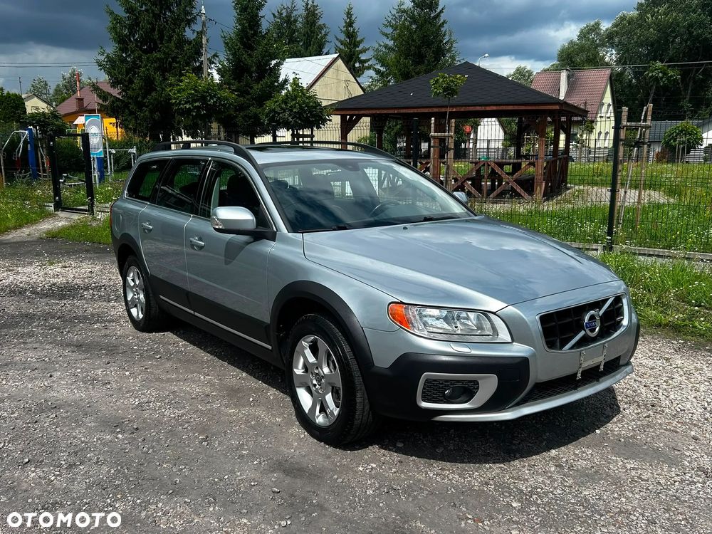 Volvo XC 70 - 1