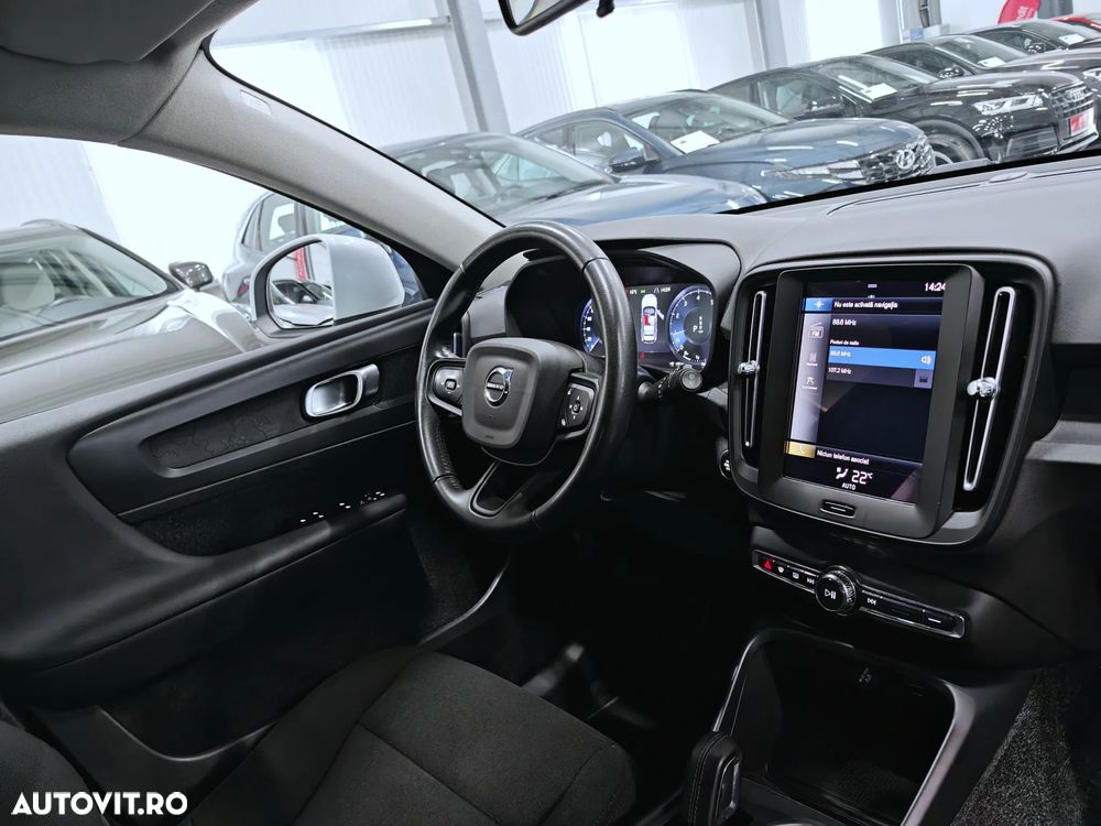 Volvo XC 40 T2 AT8 Momentum - 8