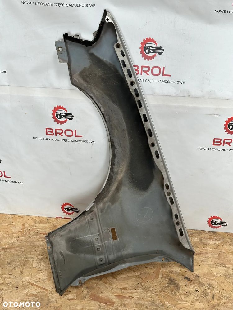 BŁOTNIK PRZEDNI PRAWY MERCEDES C-KLASA W202 - 5