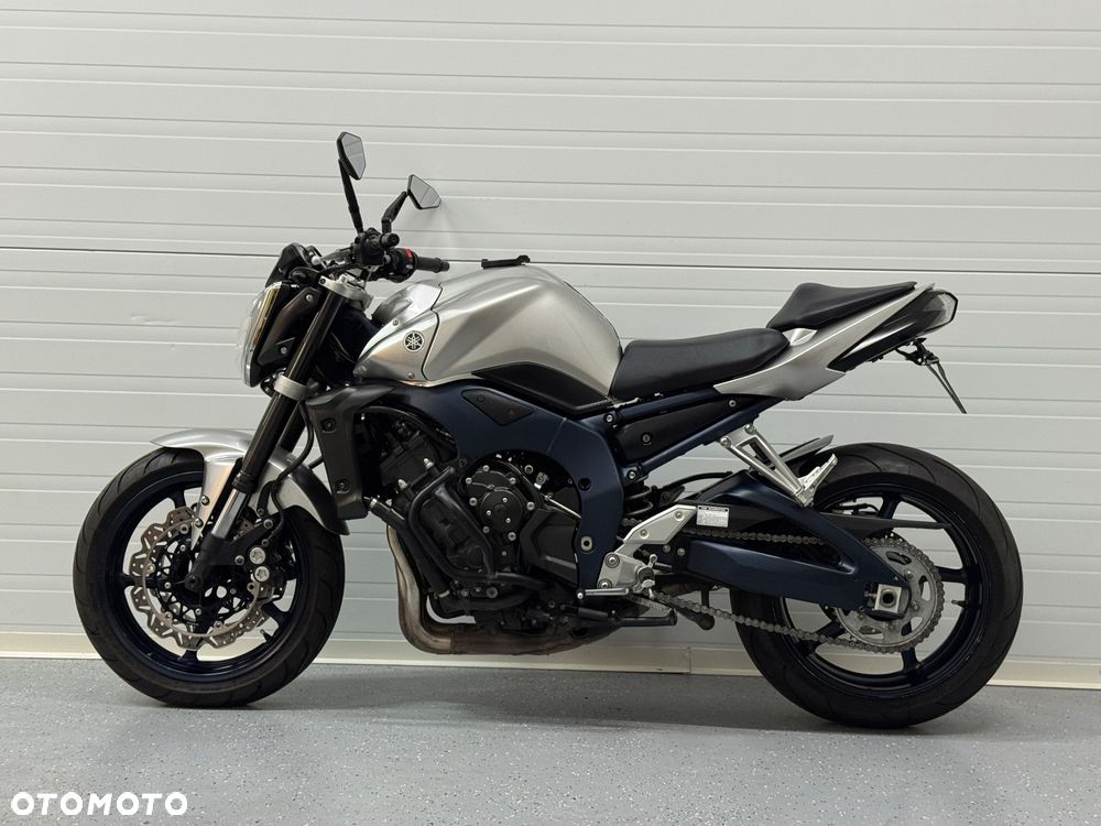 Yamaha FZ - 13