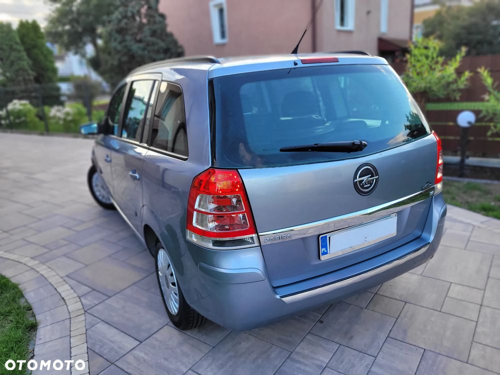 Opel Zafira - 8