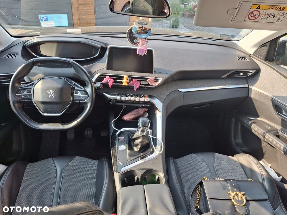 Peugeot 5008 - 4