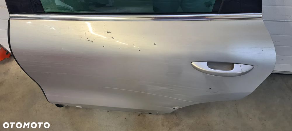 VW TOUAREG 7P 10-18R DRZWI LEWY TYŁ LX7W - 2