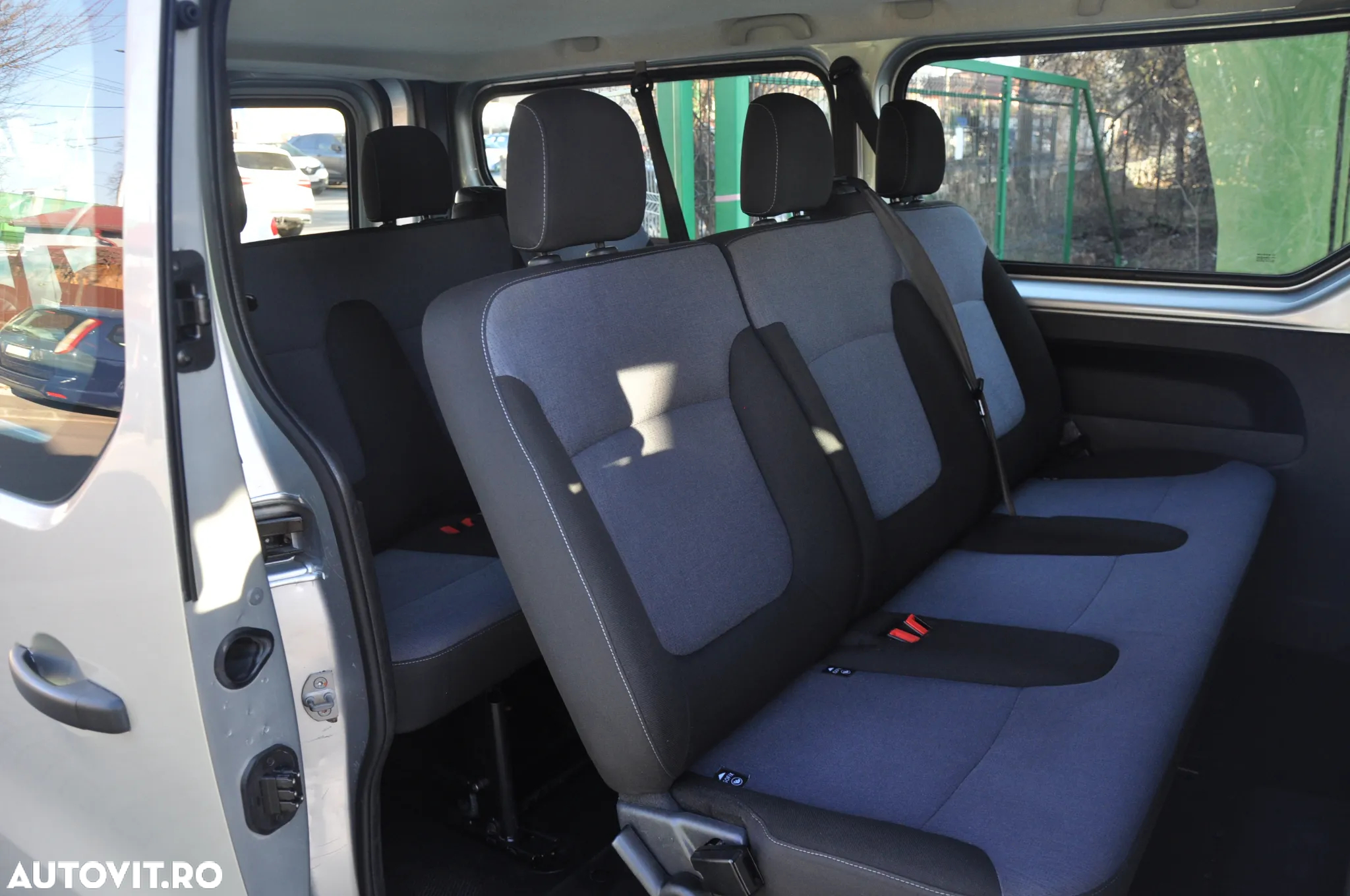 Opel Opel Vivaro L2H1 9 Locuri - 11