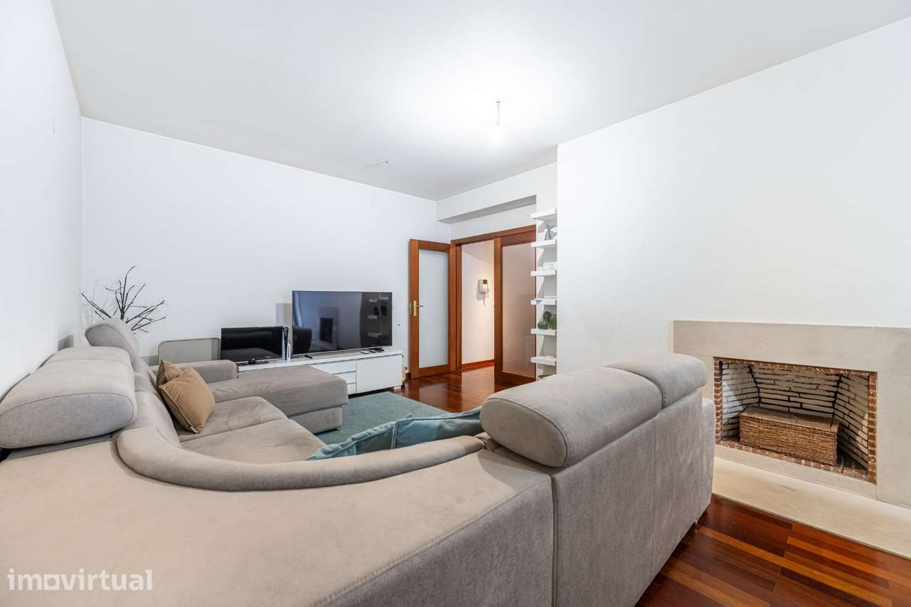 Apartamento T3 com áreas generosas junto à Makro – Braga - Grande imagem: 2/28