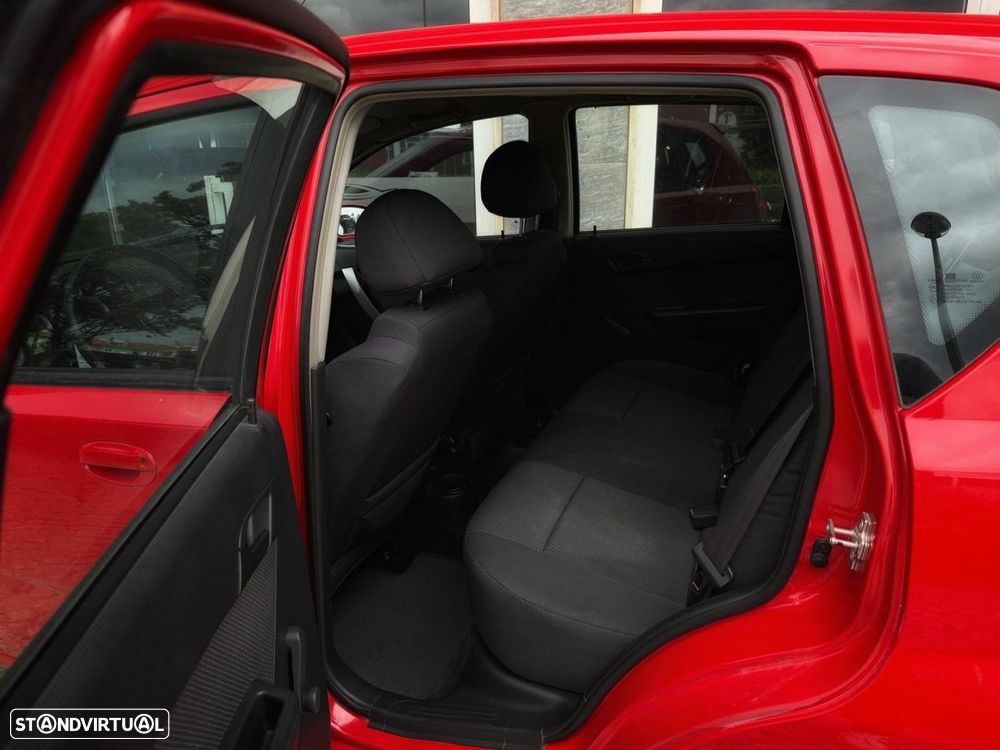 Chevrolet Aveo 1.2 L - 8