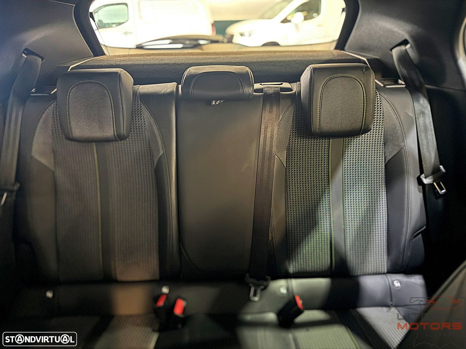 Peugeot 2008 1.2 PureTech GT EAT8 - 37