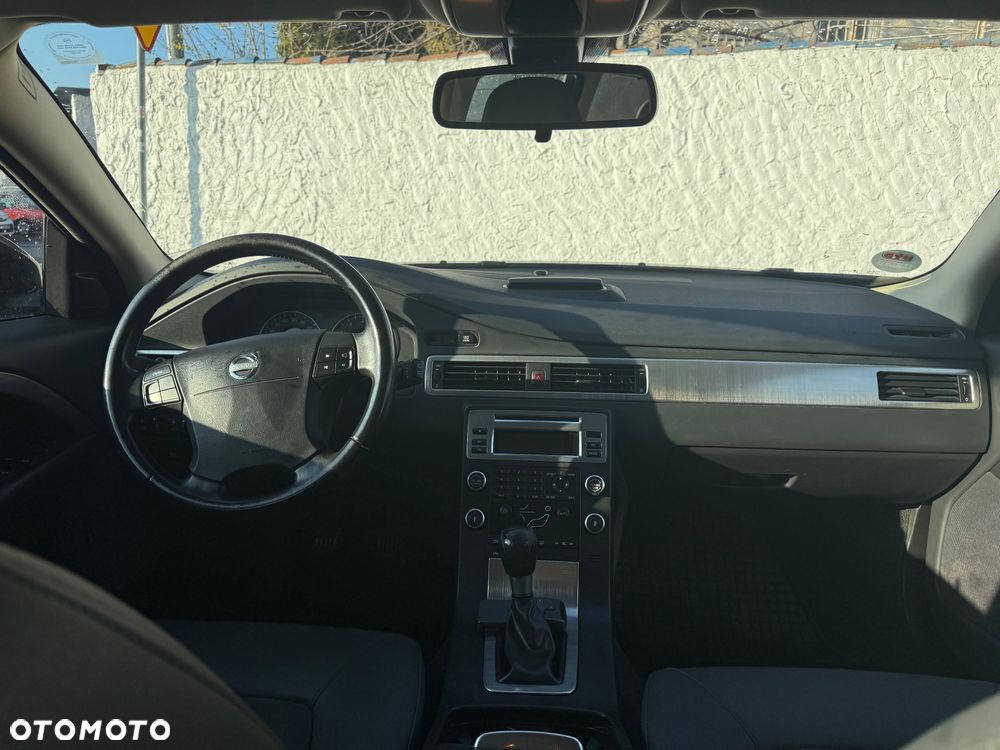 Volvo V70 2.0 Kinetic - 5