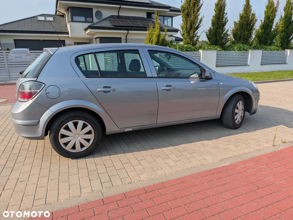 Opel Astra 1.4 Start - 4