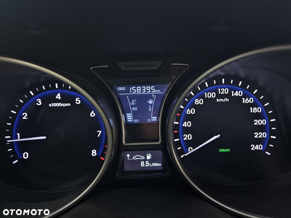 Hyundai Veloster 1.6 Premium - 11