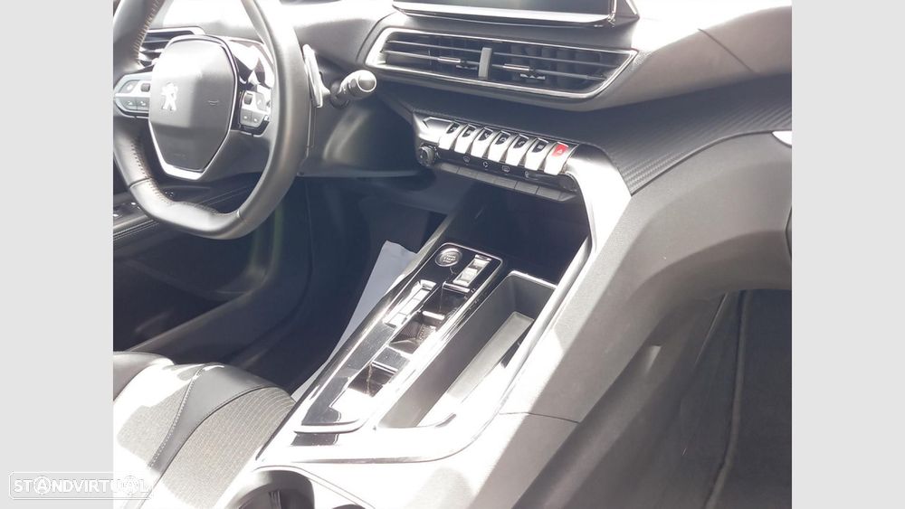 Peugeot 5008 1.5 BlueHDi Allure EAT8 - 23