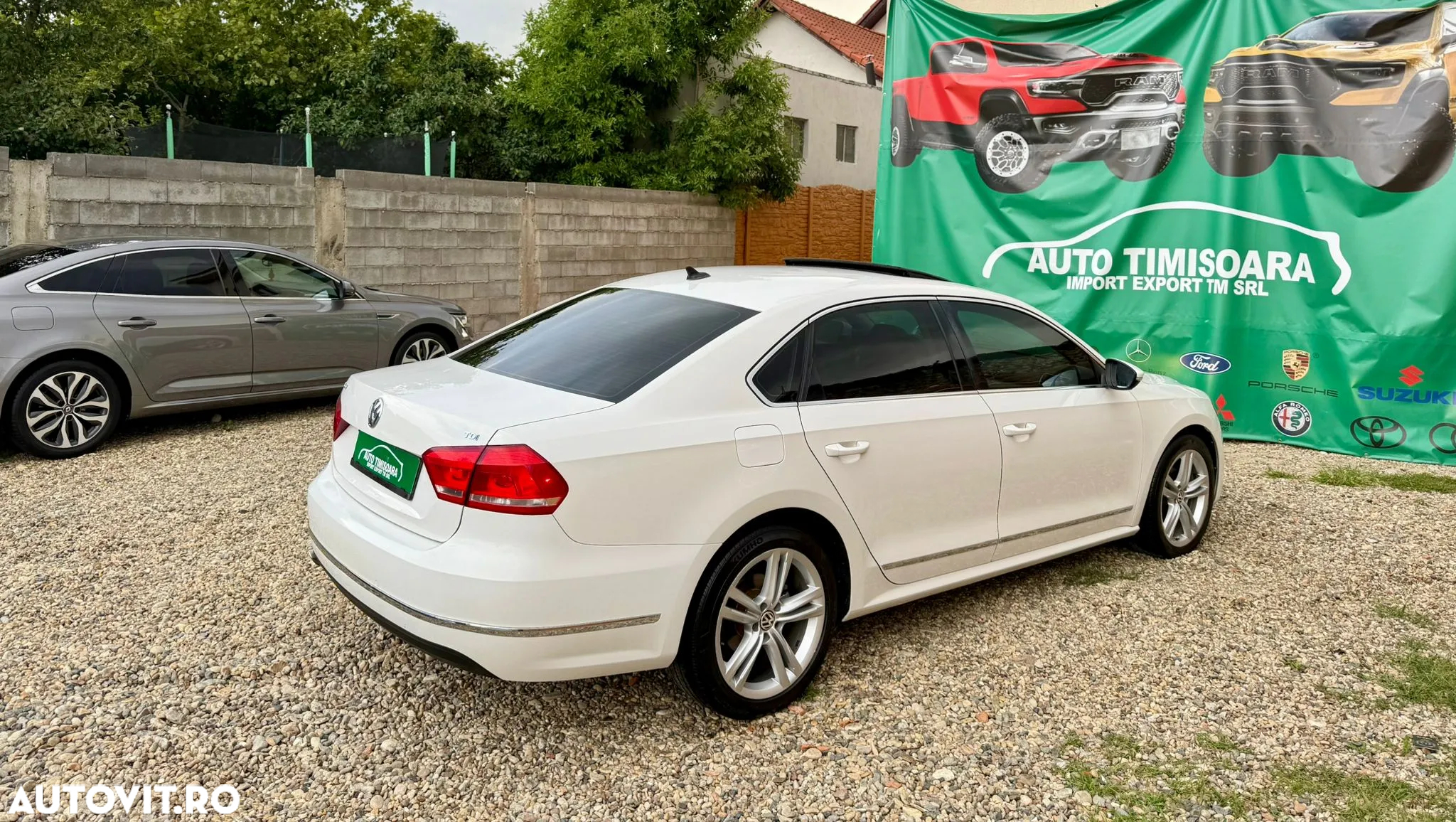 Volkswagen Passat - 3