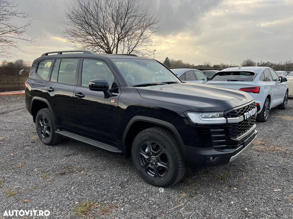 Toyota Land Cruiser 300 - 1