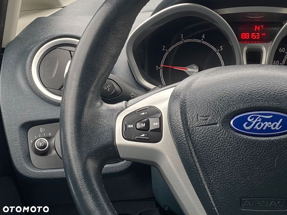 Ford Fiesta 1.4 Titanium EU5 - 17