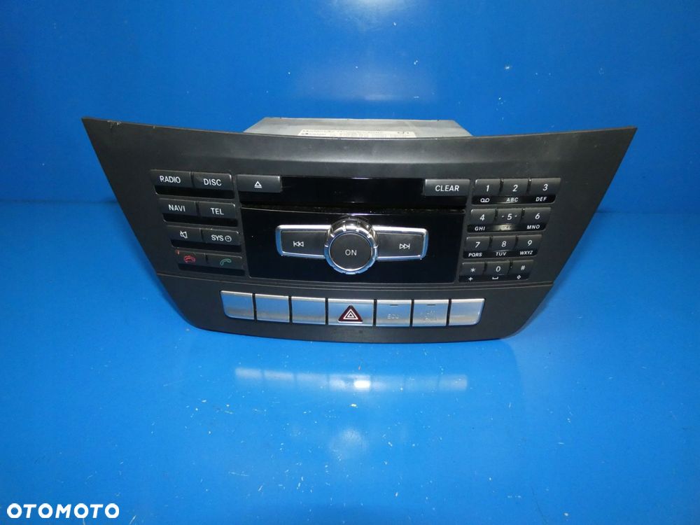 MERCEDES C KLASA W204 CLS W218 RADIO FABRYCZNE - 1