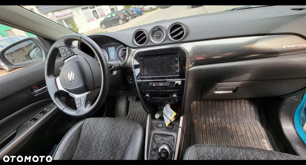 Suzuki Vitara 1.4 Boosterjet SHVS Elegance 4WD - 3