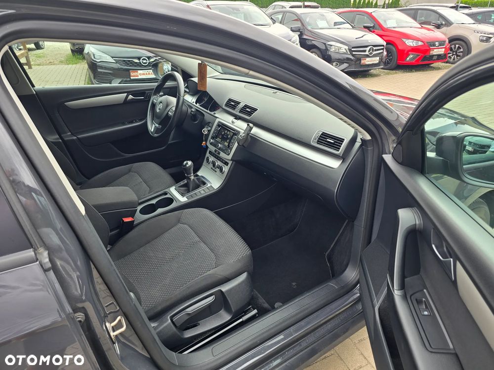 Volkswagen Passat Variant - 11