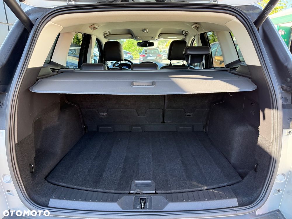 Ford Kuga 2.0 TDCi 2x4 Titanium - 29