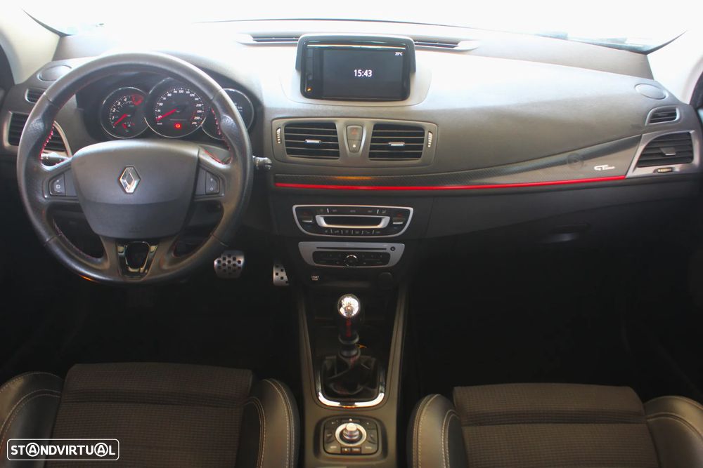 Renault Mégane Sport Tourer 1.5 dCi GT Line - 38