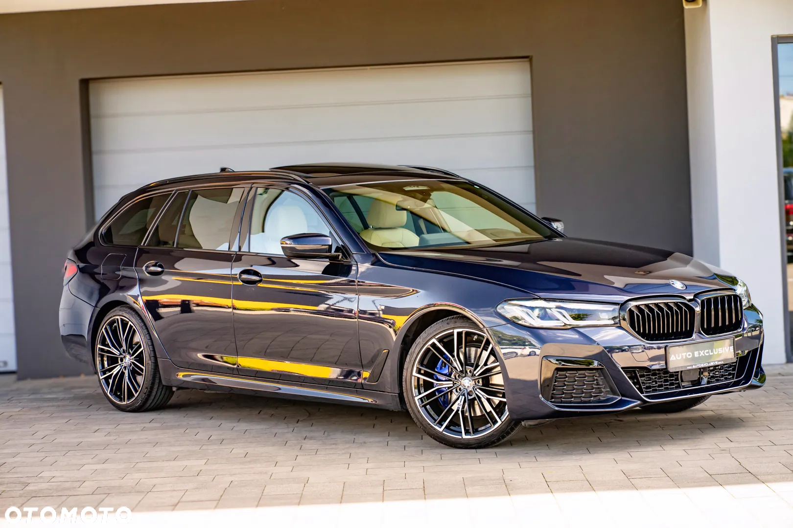 BMW Seria 5 530d xDrive Touring M Sport Edition - 6