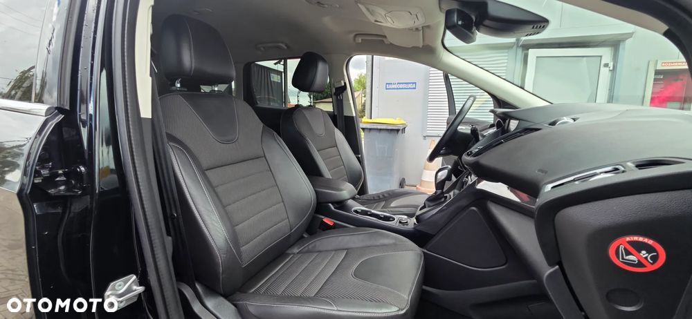 Ford Kuga 2.0 TDCi 4x4 Titanium - 38