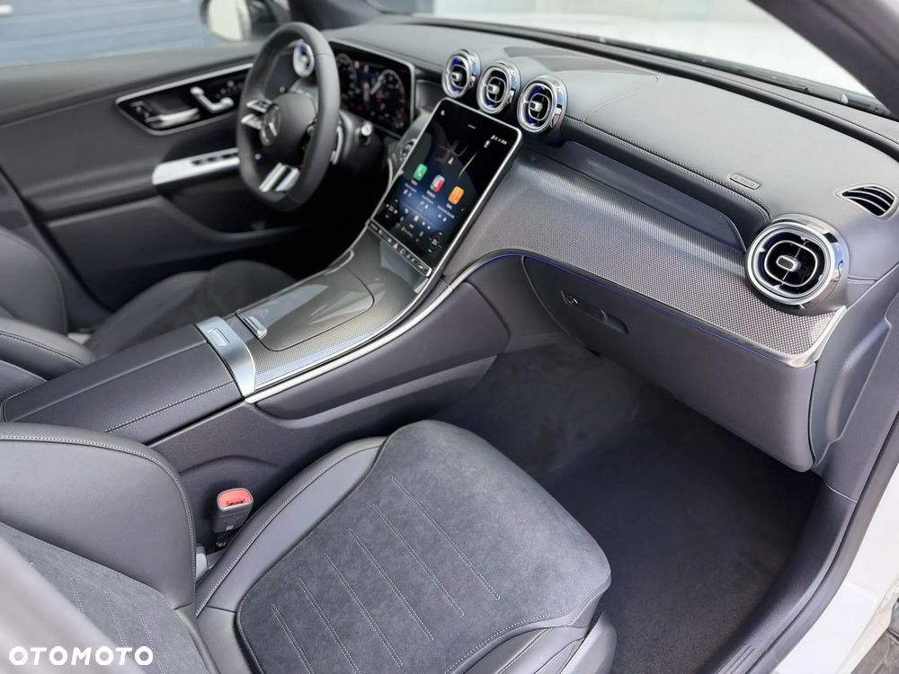 Mercedes-Benz GLC - 25