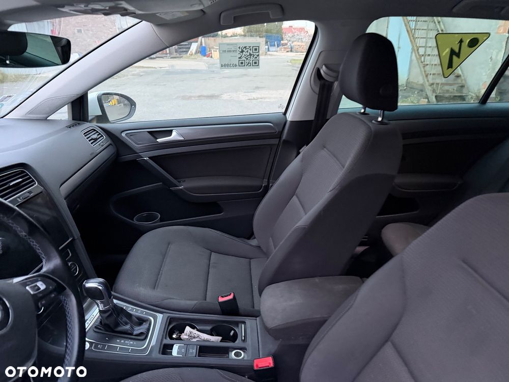 Volkswagen Golf e-Golf - 13