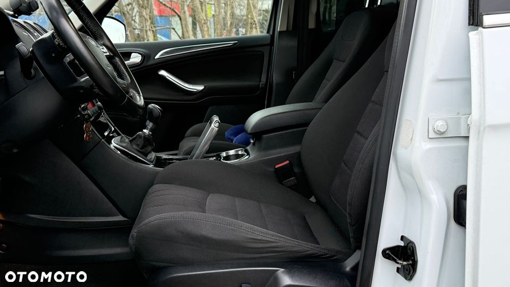 Ford S-Max 2.0 TDCi DPF Titanium - 25