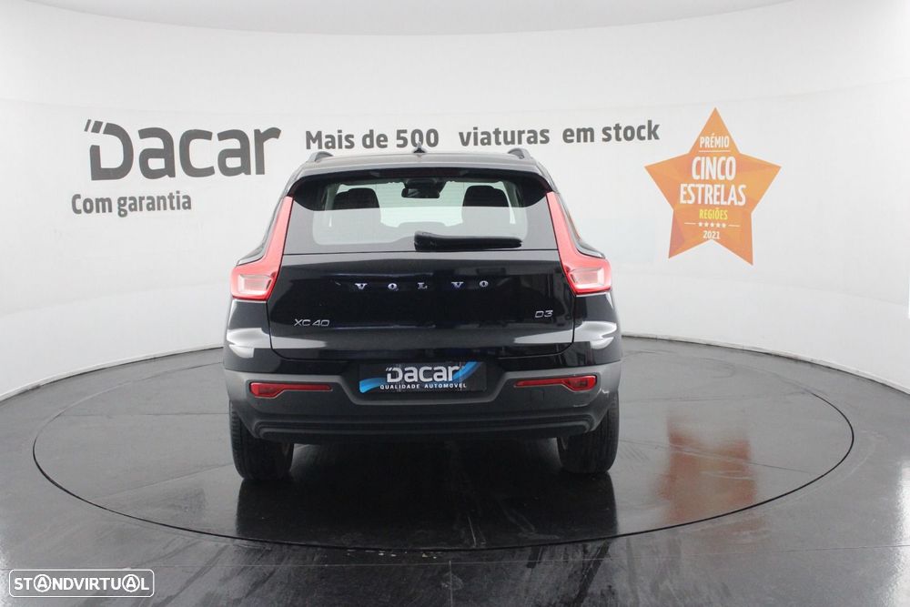 Volvo XC 40 2.0 D3 - 7
