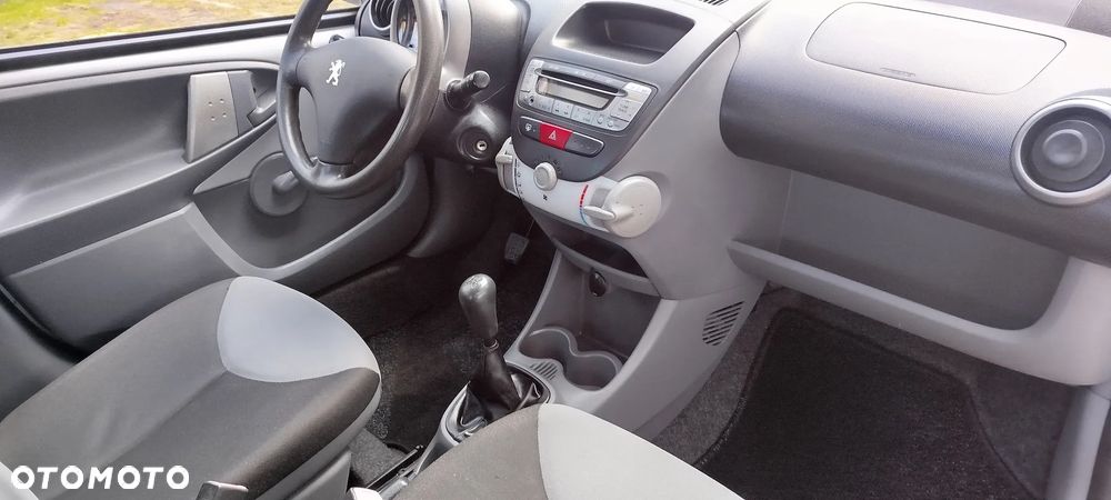 Peugeot 107 - 8