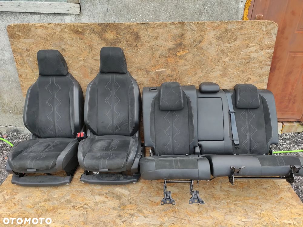 FOTELE KANAPY DS7 CROSSBACK PERFORMANCE LINE