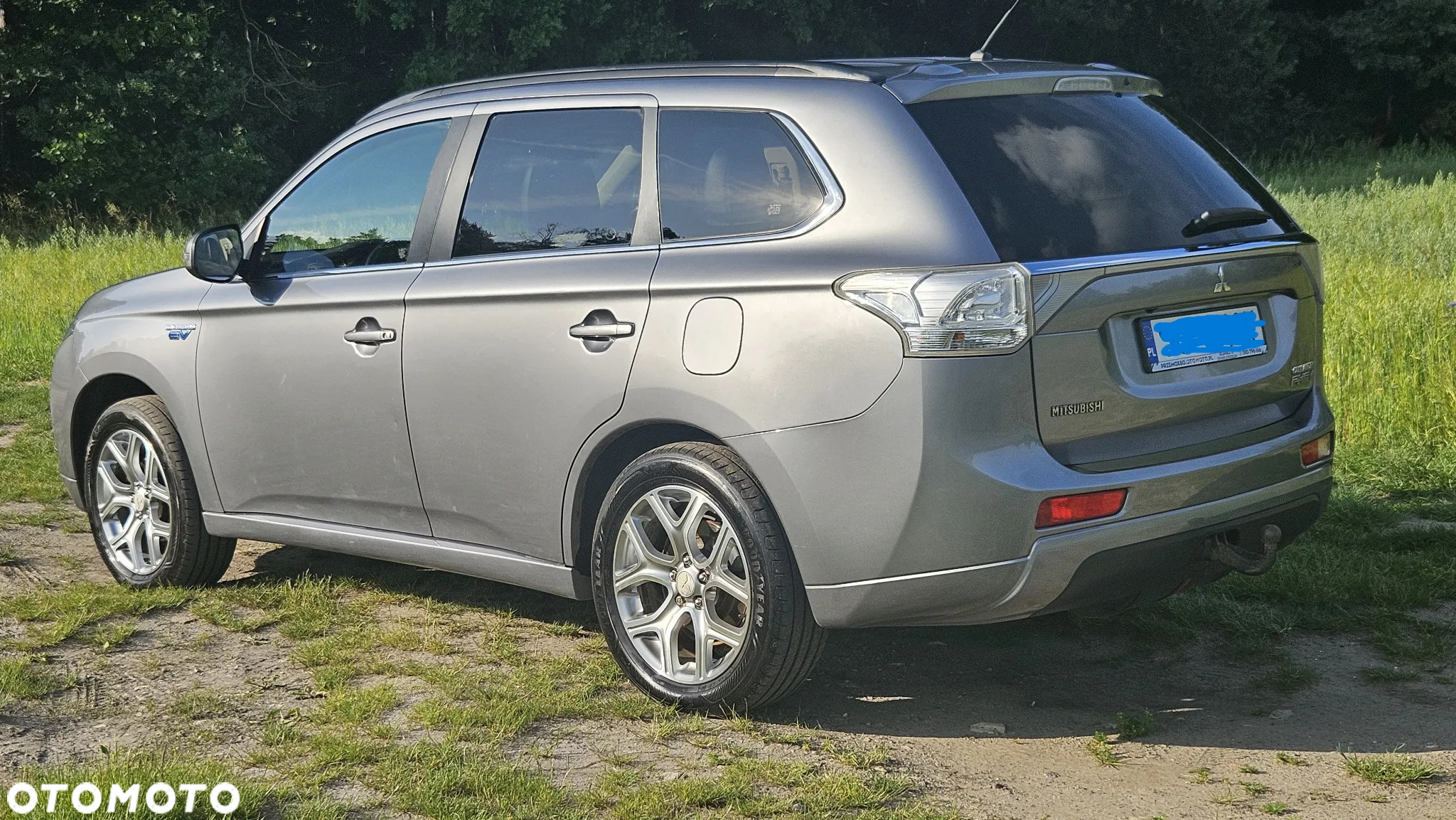 Mitsubishi Outlander - 9