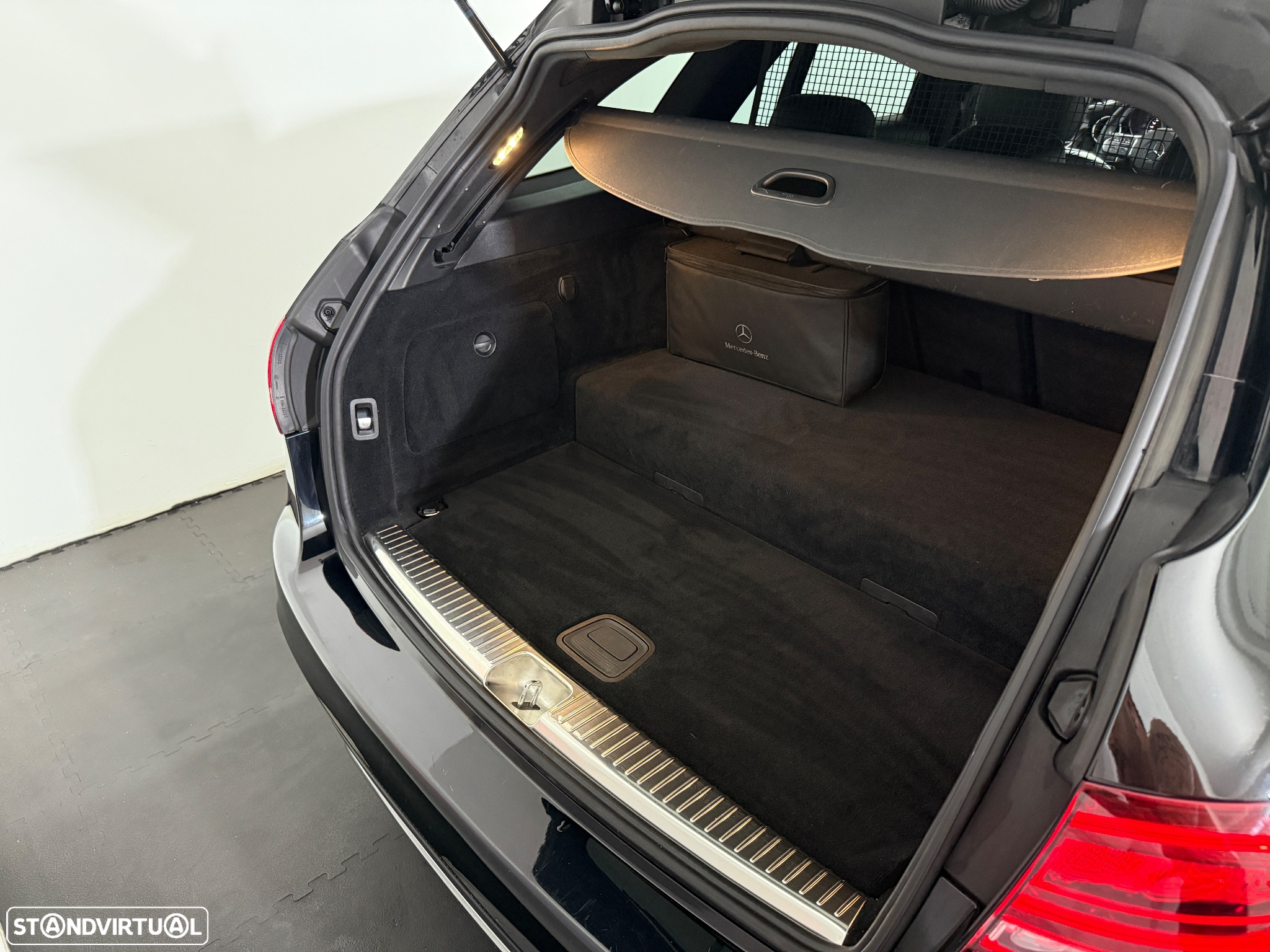 Mercedes-Benz C 300 de AMG Line - 30
